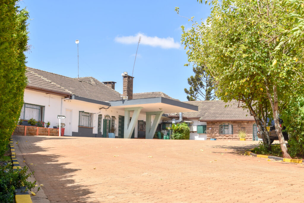 Retreat Rehab Limuru -Driveway